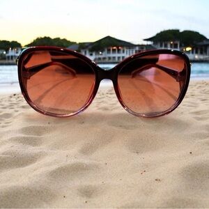 Chic Women's Sunglasses - Gradient Brown with Case